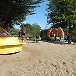 Zecamping 4 Familial Pet Friendly Restaurant Et Espace Aquatique خيمة فخمة 4*