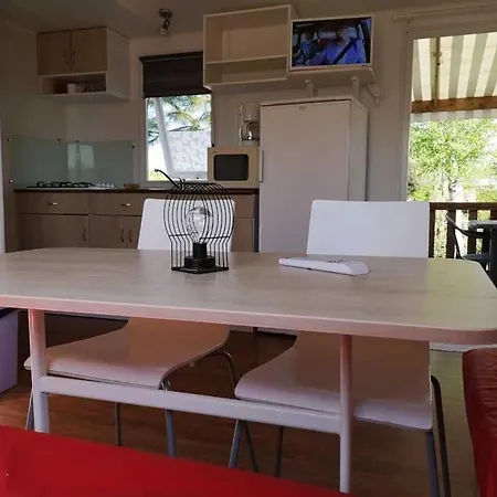 Zecamping 4 Familial Pet Friendly Restaurant Et Espace Aquatique Luxuszelt 4*