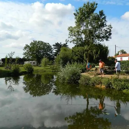 Zecamping 4 Familial Pet Friendly Restaurant Et Espace Aquatique Luxuszelt 4*