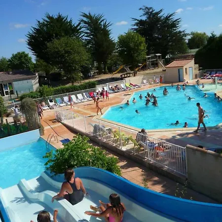 4 Etoiles - Parc Aquatique - Efcia0 Camping