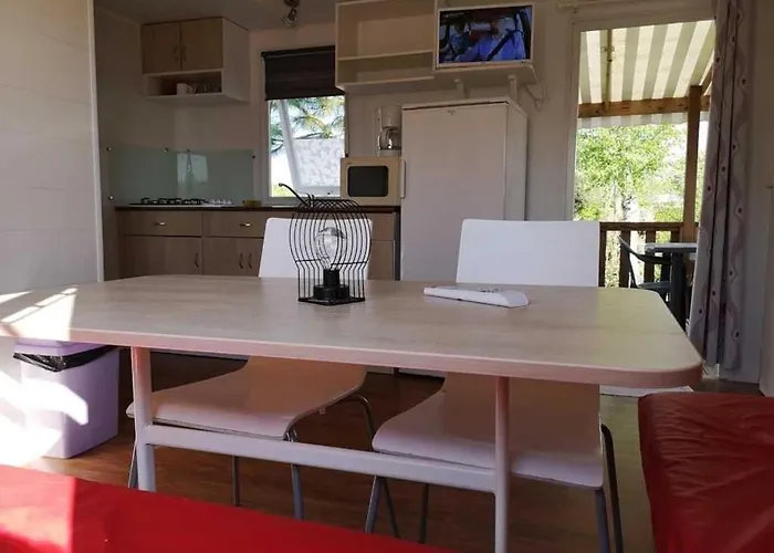 Zecamping 4 Familial Pet Friendly Restaurant Et Espace Aquatique 豪华帐篷 4*