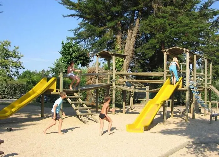 캠프장 4 Etoiles - Parc Aquatique - Efcia0