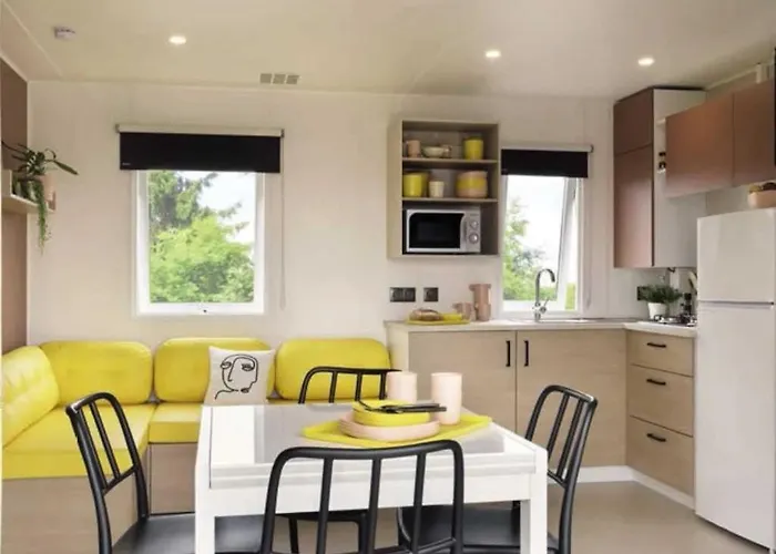 Zecamping 4 Familial Pet Friendly Restaurant Et Espace Aquatique Soullans