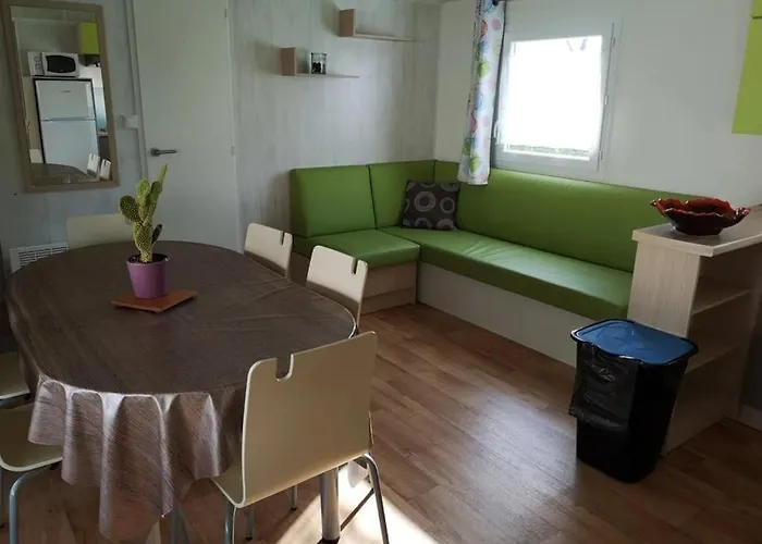 Zecamping 4 Familial Pet Friendly Restaurant Et Espace Aquatique 豪华帐篷 Soullans