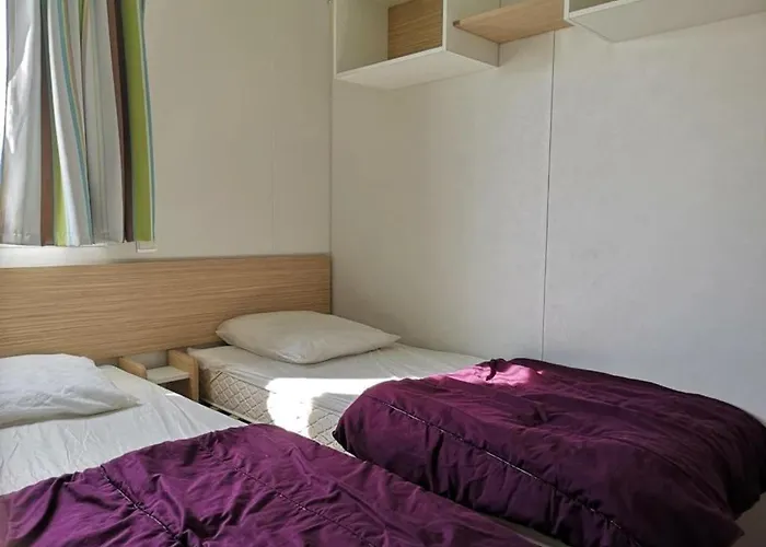 Zecamping 4 Familial Pet Friendly Restaurant Et Espace Aquatique 4*